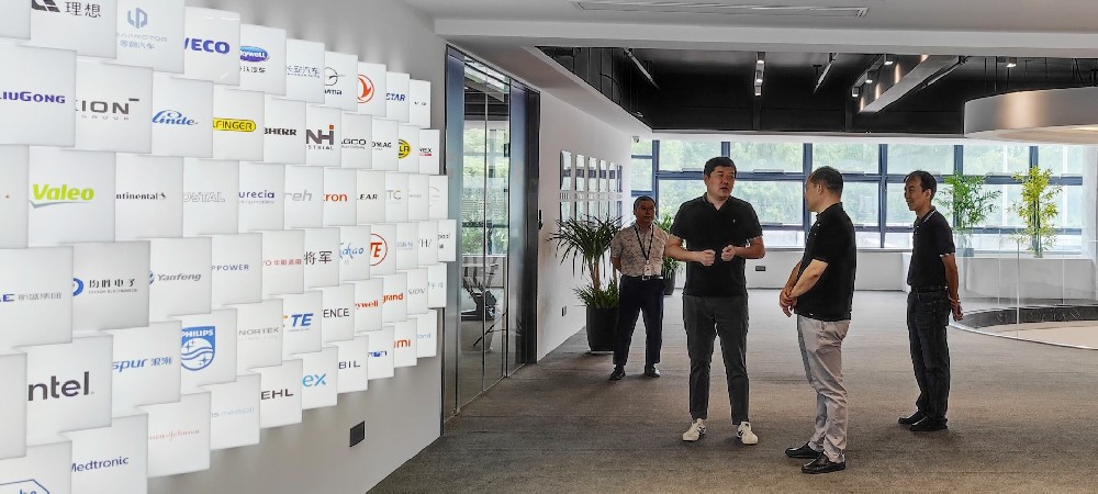 共话企业创新|常州市政府副秘书长黄建德一行来访波速